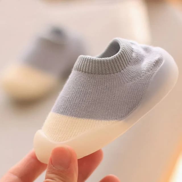 Sapatos de bebê da criança primeiros caminhantes infantil meninos meninas crianças borracha macia antiderrapante sola piso descalço sapatos casuais botas de malha